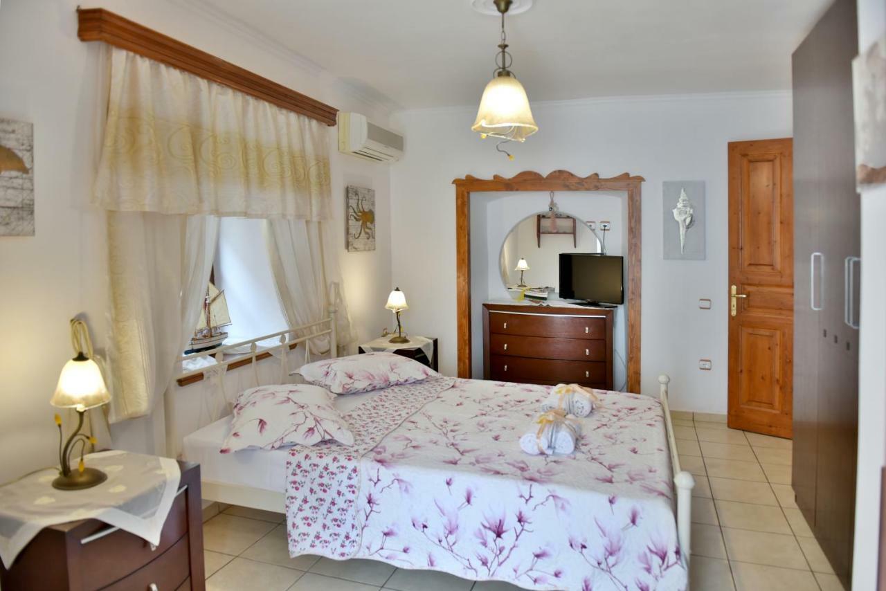 Kassandra House Hydra  Bagian luar foto